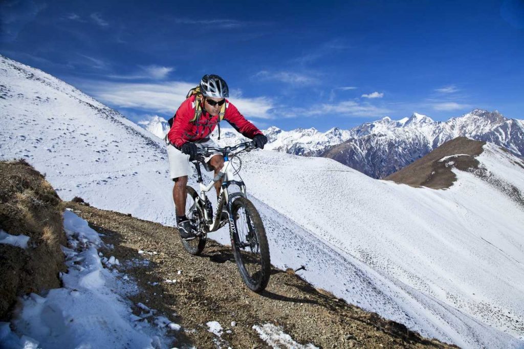 mountain biking02